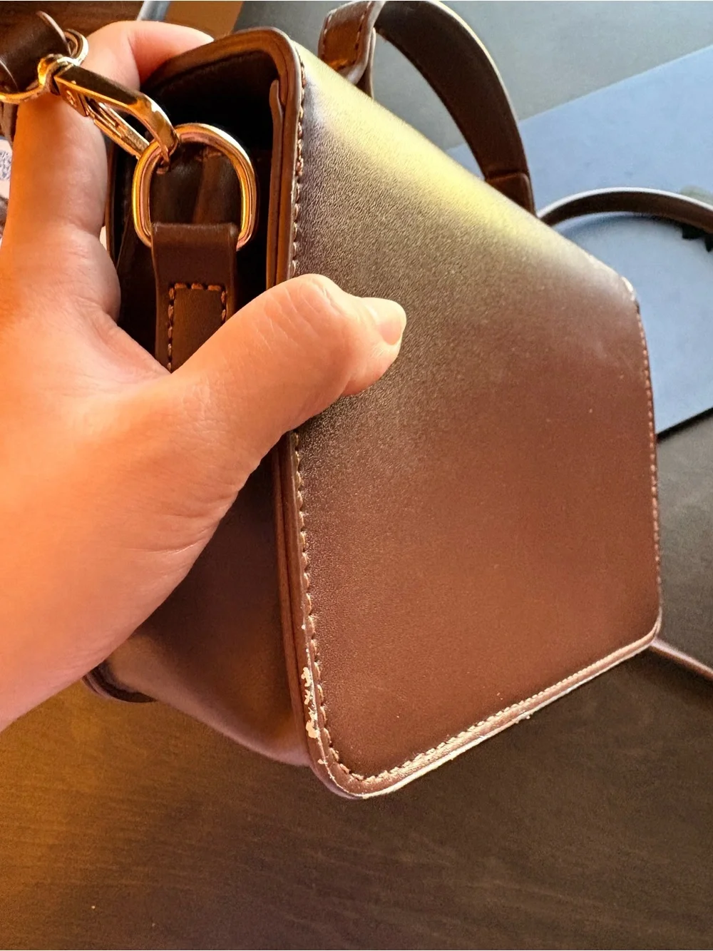 Classic Brown Leather Crossbody Satchel - Unbranded